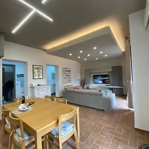Very Flat In 5 Terre Lerici